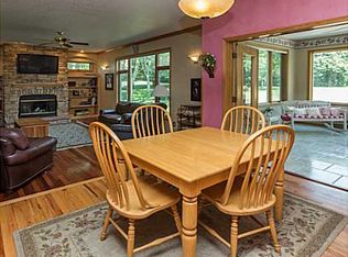 14387 Lakeview Dr, Clive, IA 50325