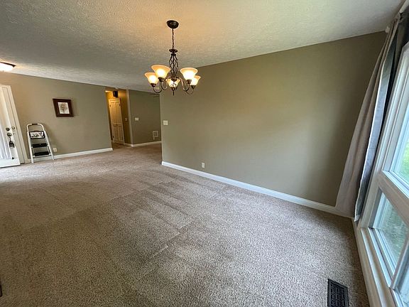 3rd image of 2623 Covington St