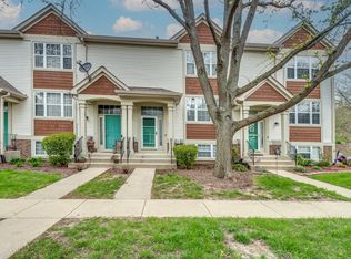 1602 Orchard Ct, West Chicago, IL
