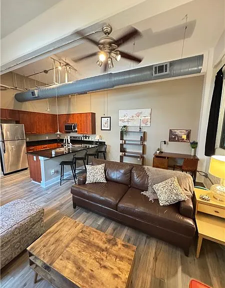 528 Selma St #B — Photo 13