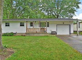1348 Deforest Rd SE, Warren, OH 44484