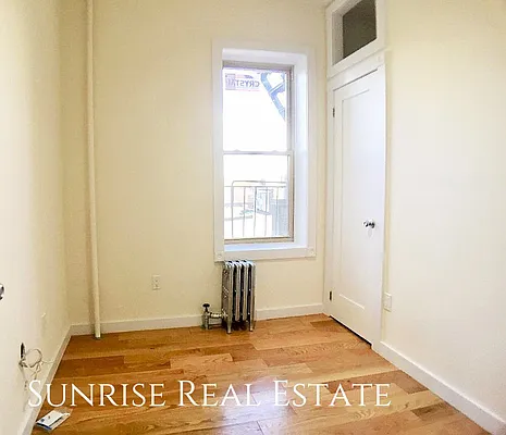 Rented by Sunrise Real Estate | media 28
