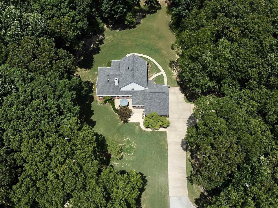 1st image of 2190 McFadden Dr