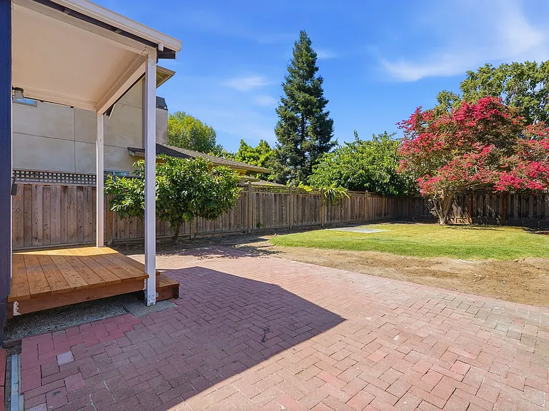 2291 Cottle Ave — Photo 32