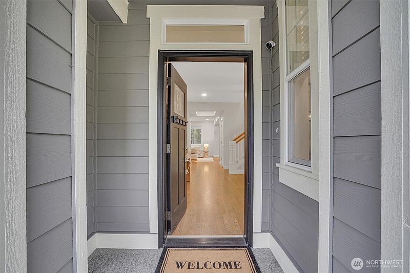 2nd image of 17211 NE 117th Way