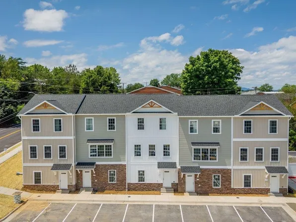 101 Willowstone Ct, Harrisonburg, VA 22801