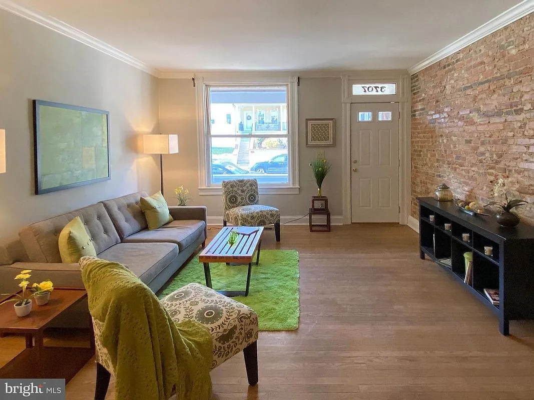 3 bed, 2.0 bath, 1288 sqft, $3,000 — Photo 4