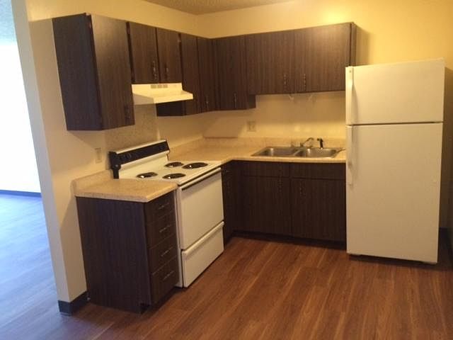2nd image of 1432 N 8th St APT 10