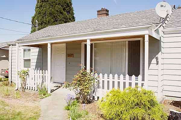 1st image of 8447 S 19th St