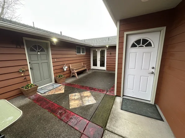 5664 High Banks Rd, Springfield, OR 97478