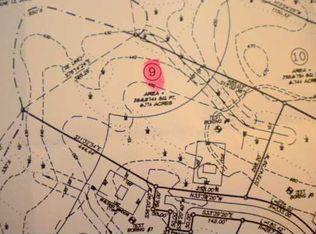 9 Maple Ln, Hebron, ME 04238