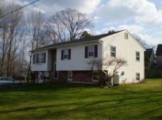 2 Wilderness Dr, Franklin, NH 03235