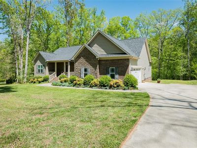 4057 Mackenzie Dr, Haw River, NC, 27258