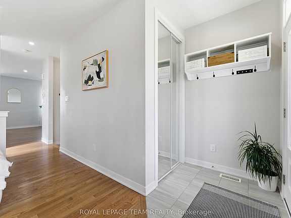 4th image of 3048 Travertine Way