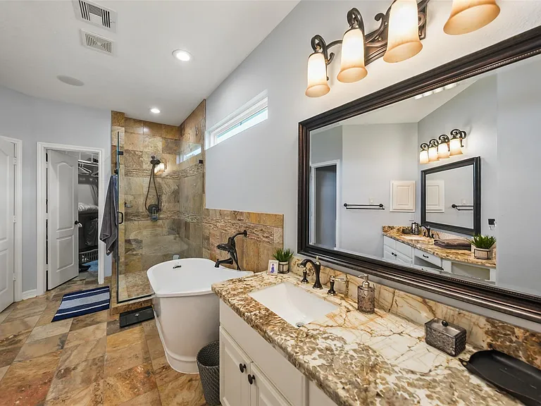 127 W Palm Blvd — Photo 22