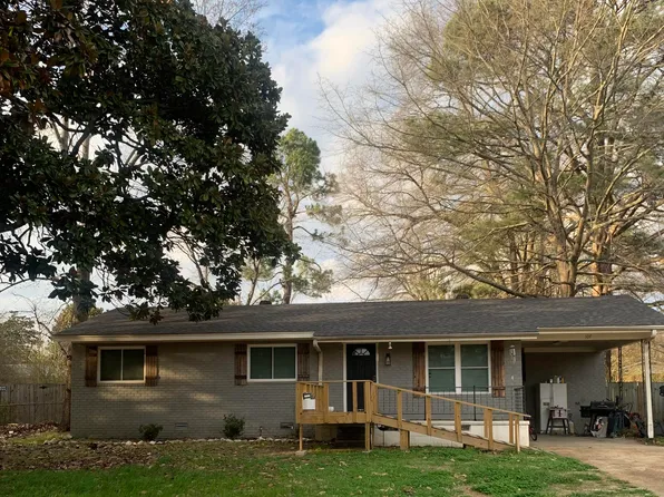 107 Southern St, Senatobia, MS 38668