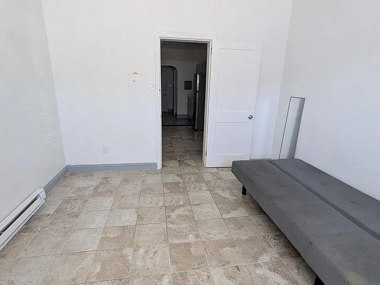 5205 N 5th St #1R — Photo 6