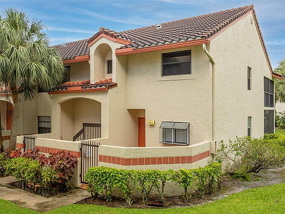 2nd image of 301 Congressional Way #301