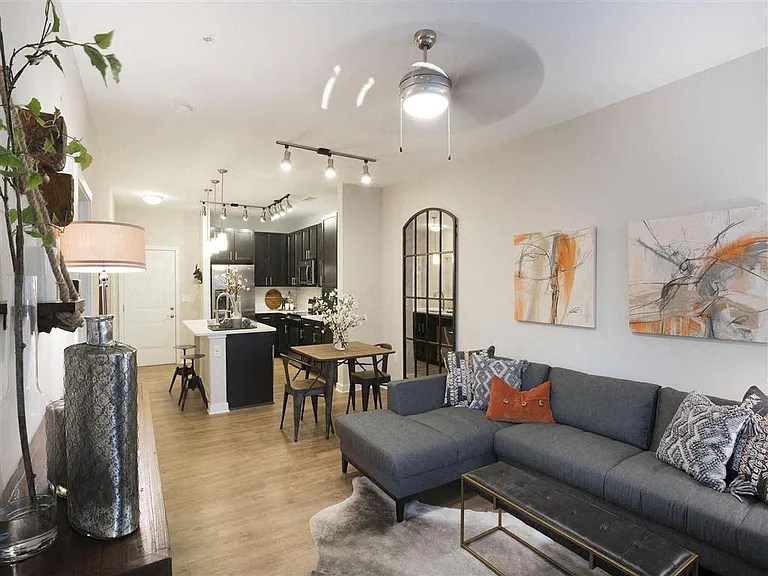 Pointe at Prosperity Village Apartments — Photo 45