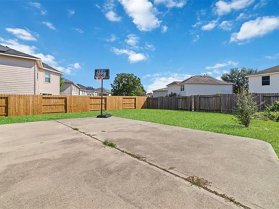 3rd image of 7930 Raven Creek Ln