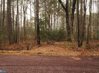 4 Wildwood Rd, Colonial Beach, VA 22443