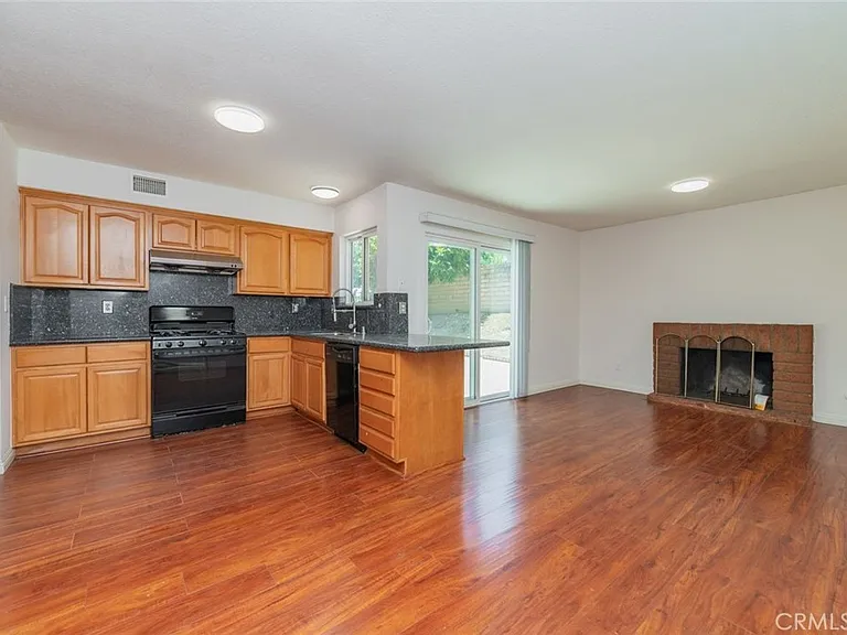 3424 S Rachel Ave — Photo 7