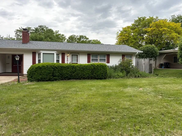 3201 Pridemore Dr, Cedar Falls, IA 50613