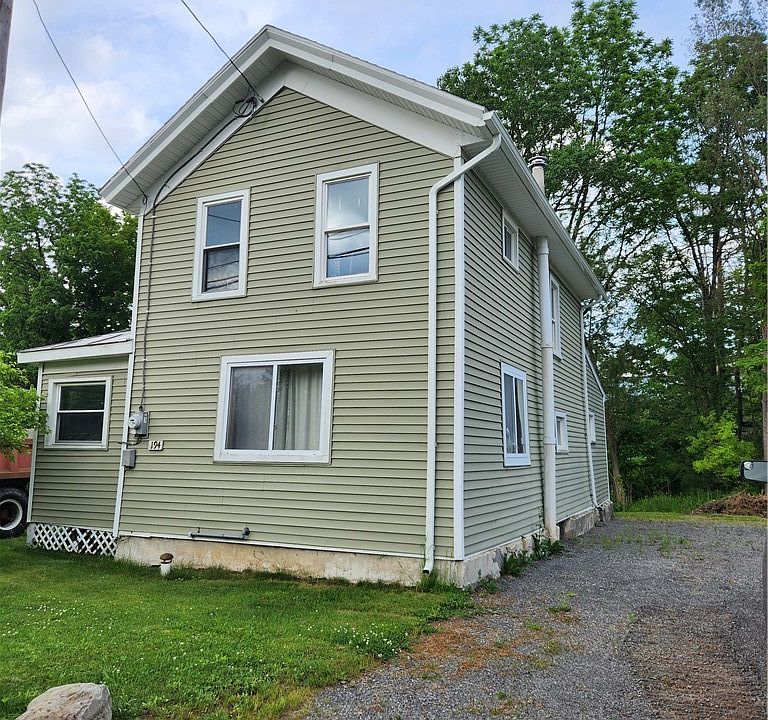 2nd image of 194 Ames St