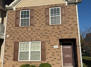 2116 Debonair Ln, Murfreesboro, TN 37128