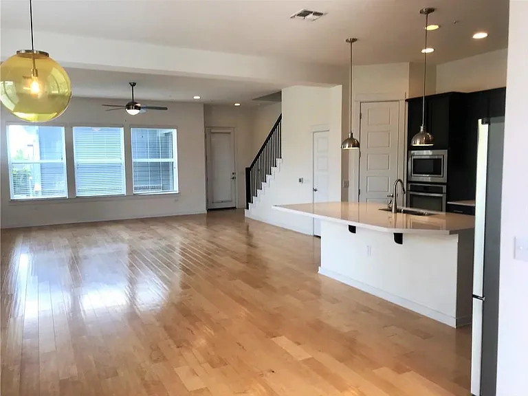 4231 Berkman Dr — Photo 3