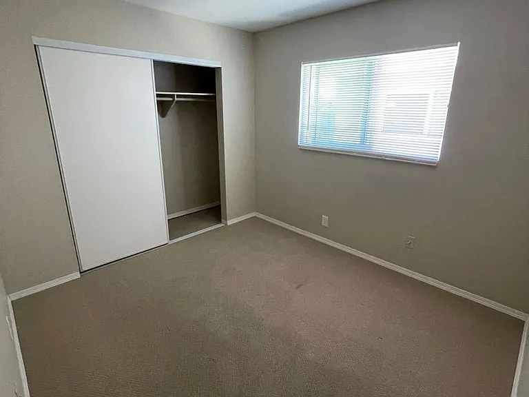 483 Quail Ct — Photo 35