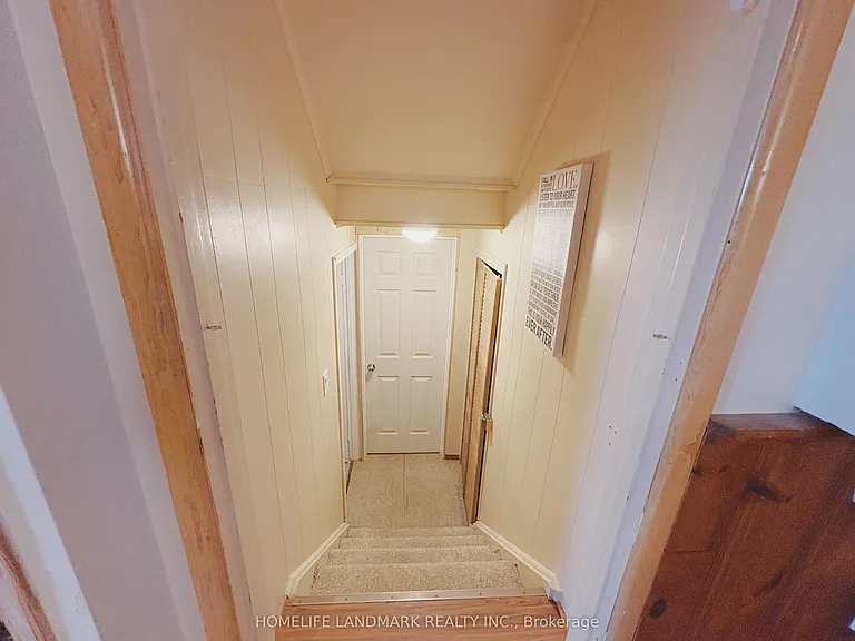 14 Lorraine Dr — Photo 8