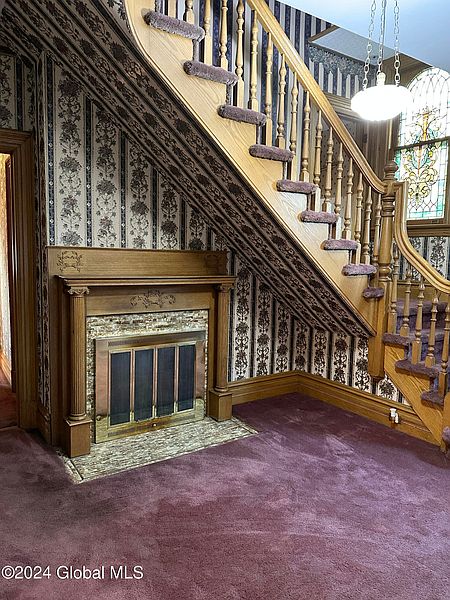 5th image of 140 Oakwood Avenue