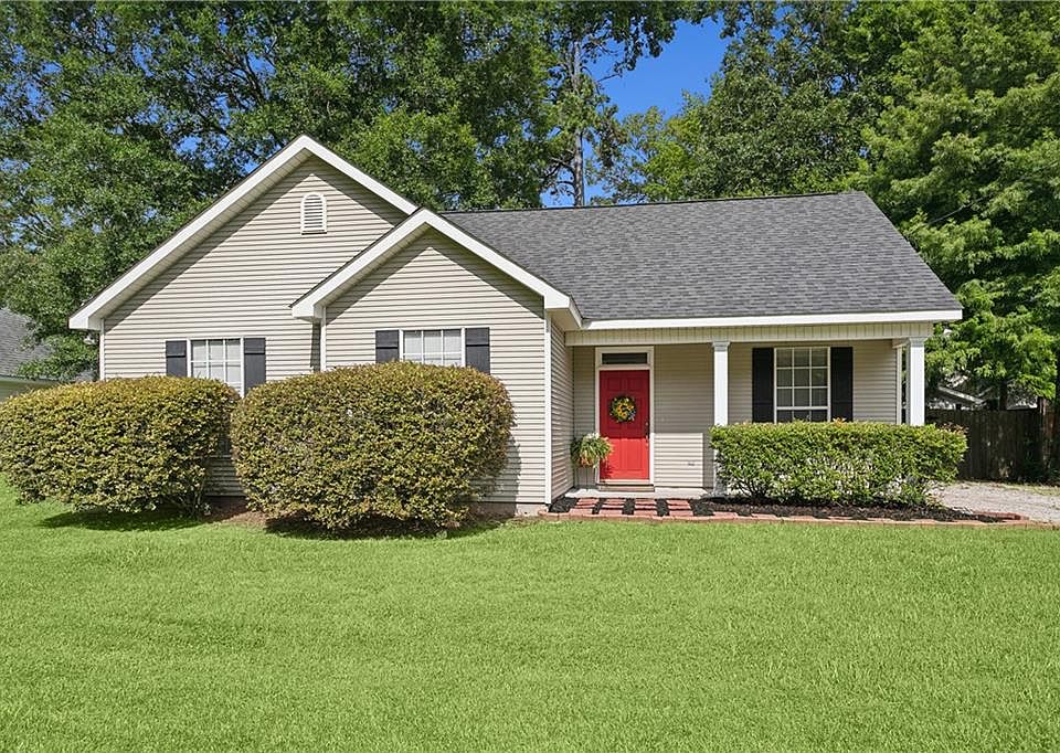1st image of 71087 Shady Lake Dr