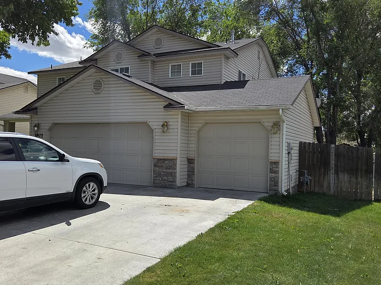 3801 E Sutton Ave — Photo 1