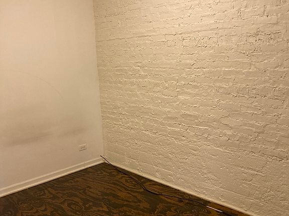 5th image of 1066 W Granville Ave #5