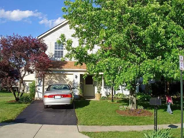 3120 Yorkdale Ln photo 1
