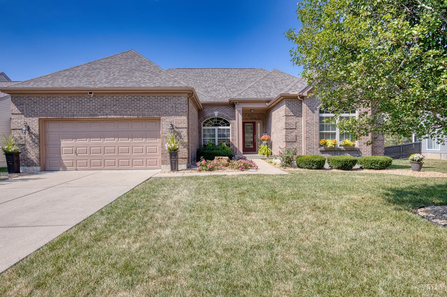 3641 Legend Oaks Dr, Amelia, OH 45102 | Zillow