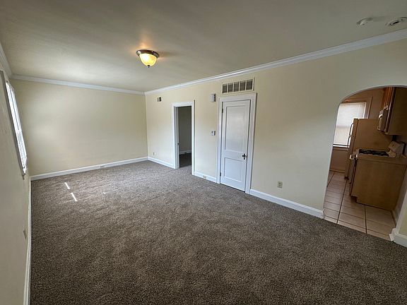 4th image of 3084 Celeron Ave #11
