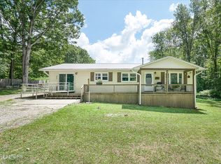 1010 Smallwood Rd, Jamestown, TN 38556