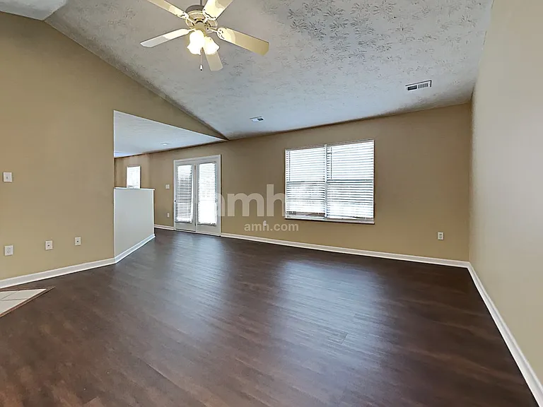 6100 Glenmay Dr — Photo 7