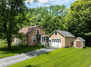 8 Bellview Ave, Bellows Falls, VT 05101