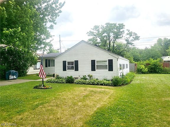 2nd image of 2042 Garfield Ave