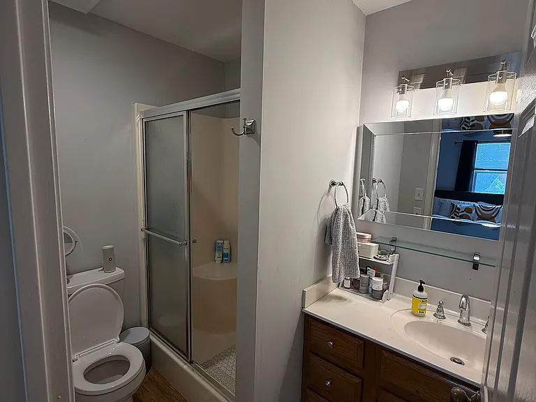 1916-1918 Waverly Ct — Photo 22