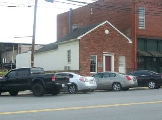 26 W Washington St, Summerville, GA 30747