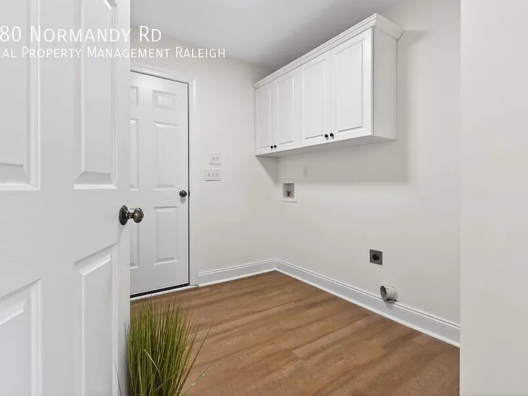 180 Normandy Rd — Photo 15
