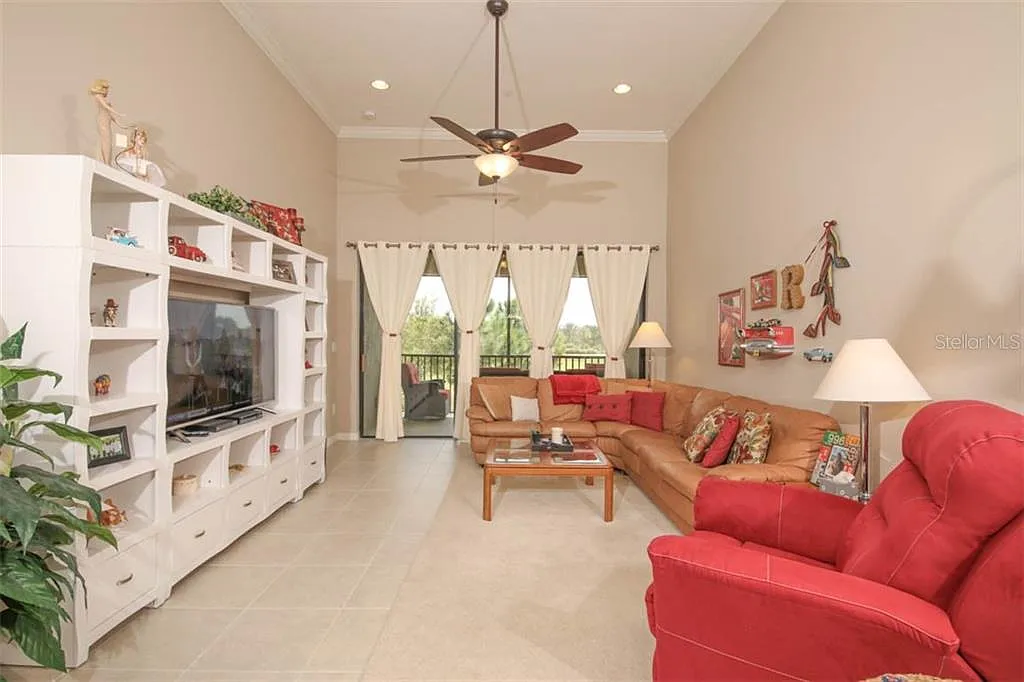 2 bed, 2.0 bath, 1616 sqft, $2,695 — Photo 4