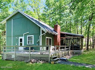 133 Squirrel Rd, Dingmans Ferry, PA 18328