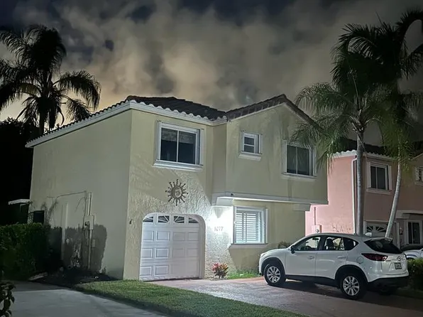 1077 SE 6th Ave, Dania Beach, FL 33004