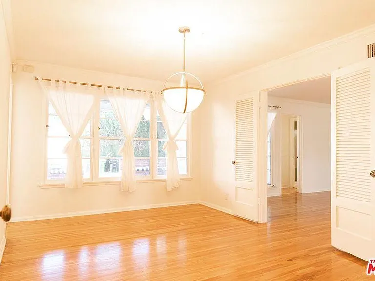 1240 Peck Dr — Photo 4